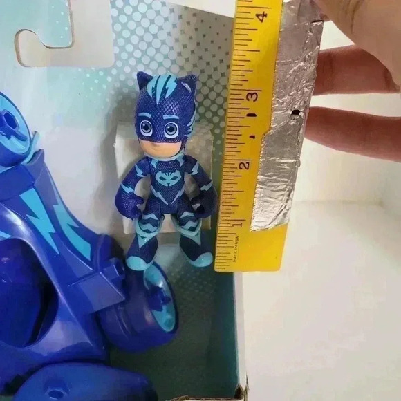 PJ Masks Cat-Car Preschool Toy, Hero Vehicle with Catboy Action Figure NIB - Picture 4 of 8